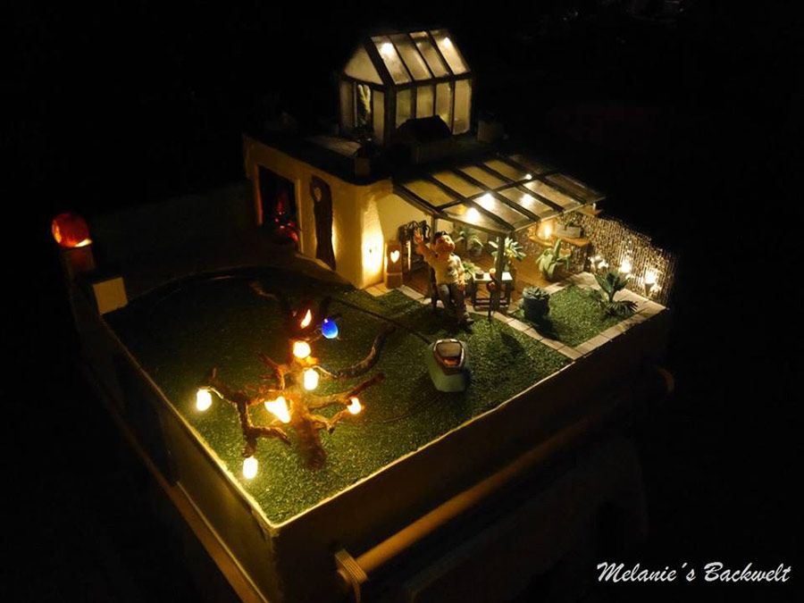 Auftragsarbeit zum 50. Geburtstag in der fertigen Kulisse beleuchtet Auftragsarbeit zum 50. Geburtstag in der fertigen Kulisse beleuchtet